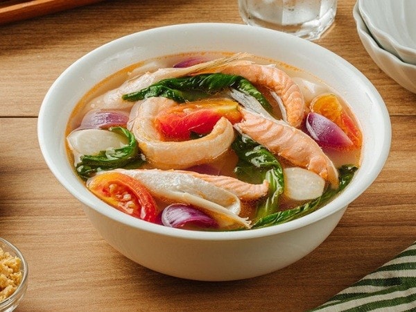 Filipino Food - 7/ sinigang na salmon
