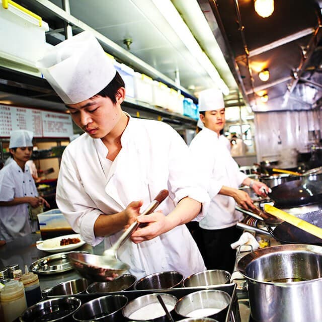 10. Utilising the latest technology in the food industry 10. Utilising the latest technology in the food industry