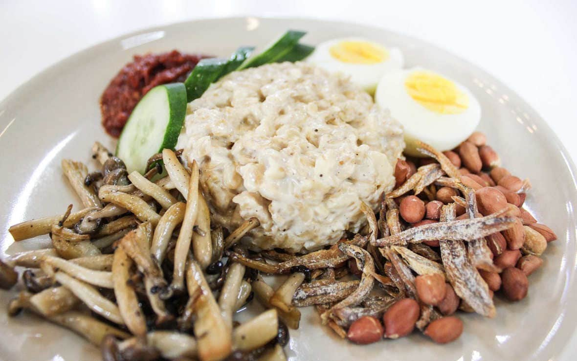 Oatmeal Nasi Lemak: A Healthy Twist to a Malaysian Favourite Oatmeal Nasi Lemak: A Healthy Twist to a Malaysian Favourite