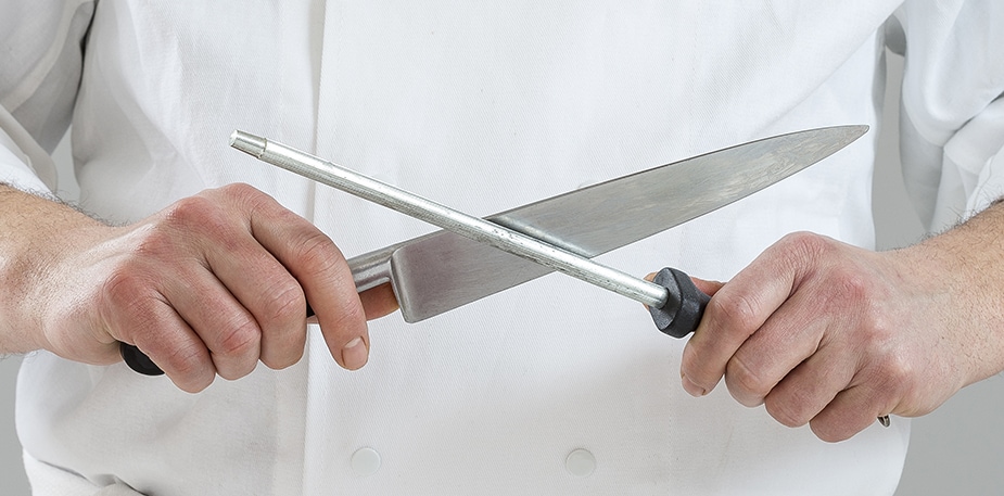 7 Knives That Separate a Chef From an Amateur