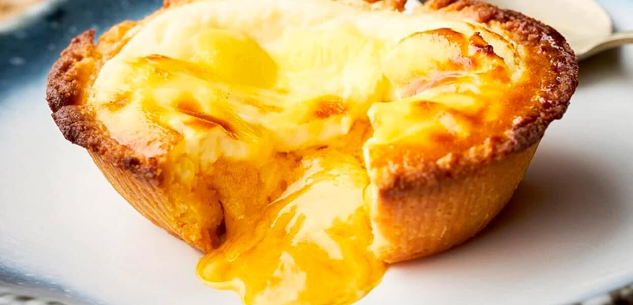 Salted Egg Lava Cheese Tart – - Recipe