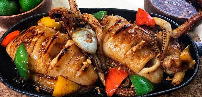 Sizzling Squid in Oyster Sauce with Bellpeppers