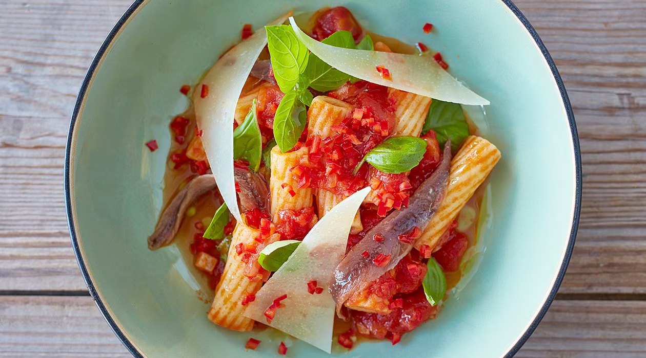 Pasta Arrabiata with Anchovies and Pecorino – - Recipe
