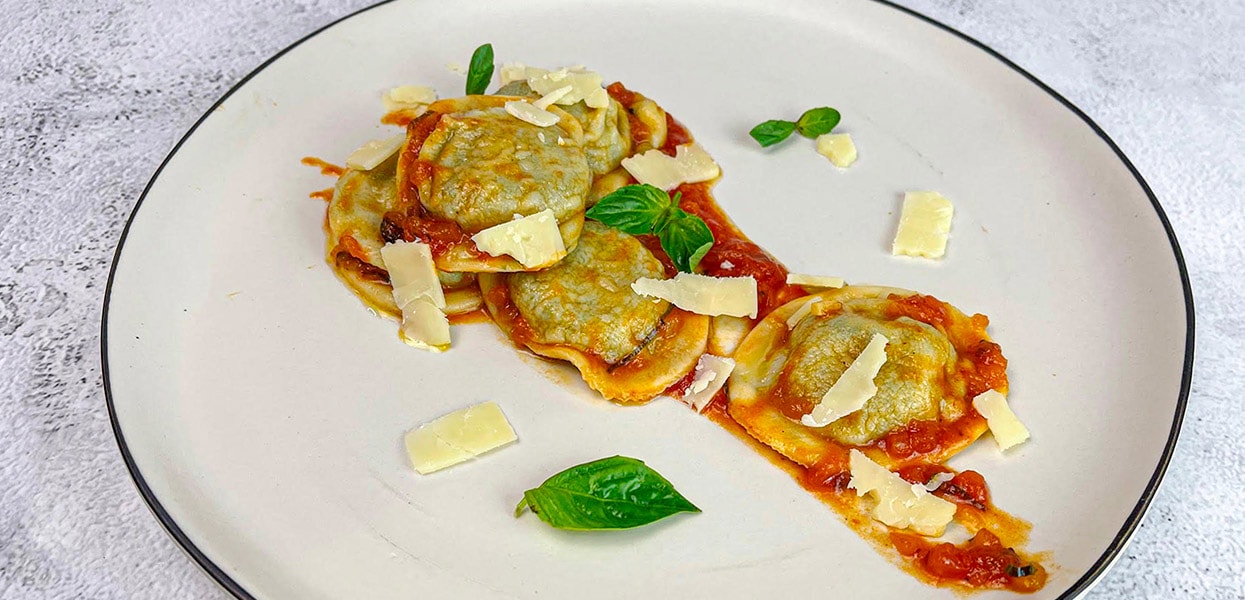 Potato and Spinach Ravioli with Pomodoro Sauce – - Recipe