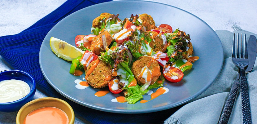 Falafel Salad with Smoked Chilli Garlic-Yoghurt Dressing – - Recipe