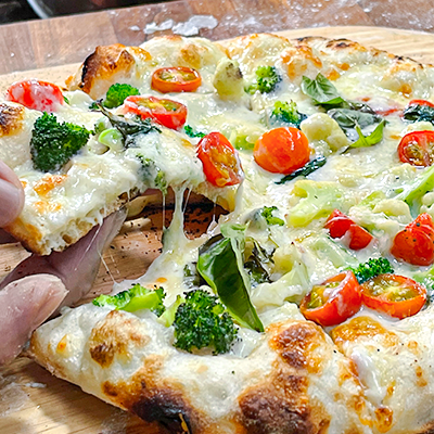 Cheesy Cauliflower and Broccoli Pizza Cheesy Cauliflower and Broccoli Pizza