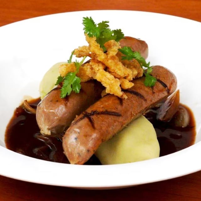 Bangers and Mash with Onion-Thyme Teriyaki Demi-Glace Bangers and Mash with Onion-Thyme Teriyaki Demi-Glace