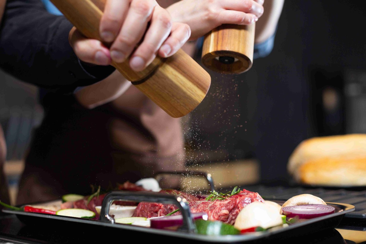 3. Choose seasoning or flavoring ingredients that are useful for multiple dishes 3. Choose seasoning or flavoring ingredients that are useful for multiple dishes