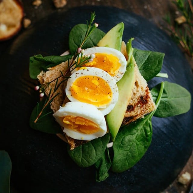 2. Creative techniques for presenting egg dishes attractively 2. Creative techniques for presenting egg dishes attractively