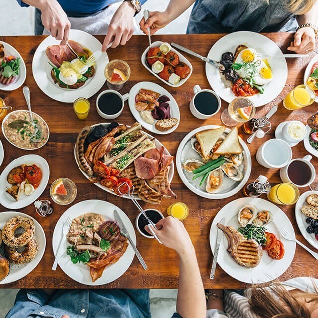 Food bundle promo for diners Food bundle promo for diners