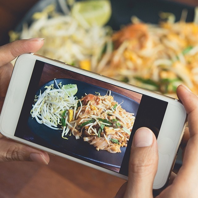 The Importance and Effectiveness of Social Media Marketing for Restaurants The Importance and Effectiveness of Social Media Marketing for Restaurants